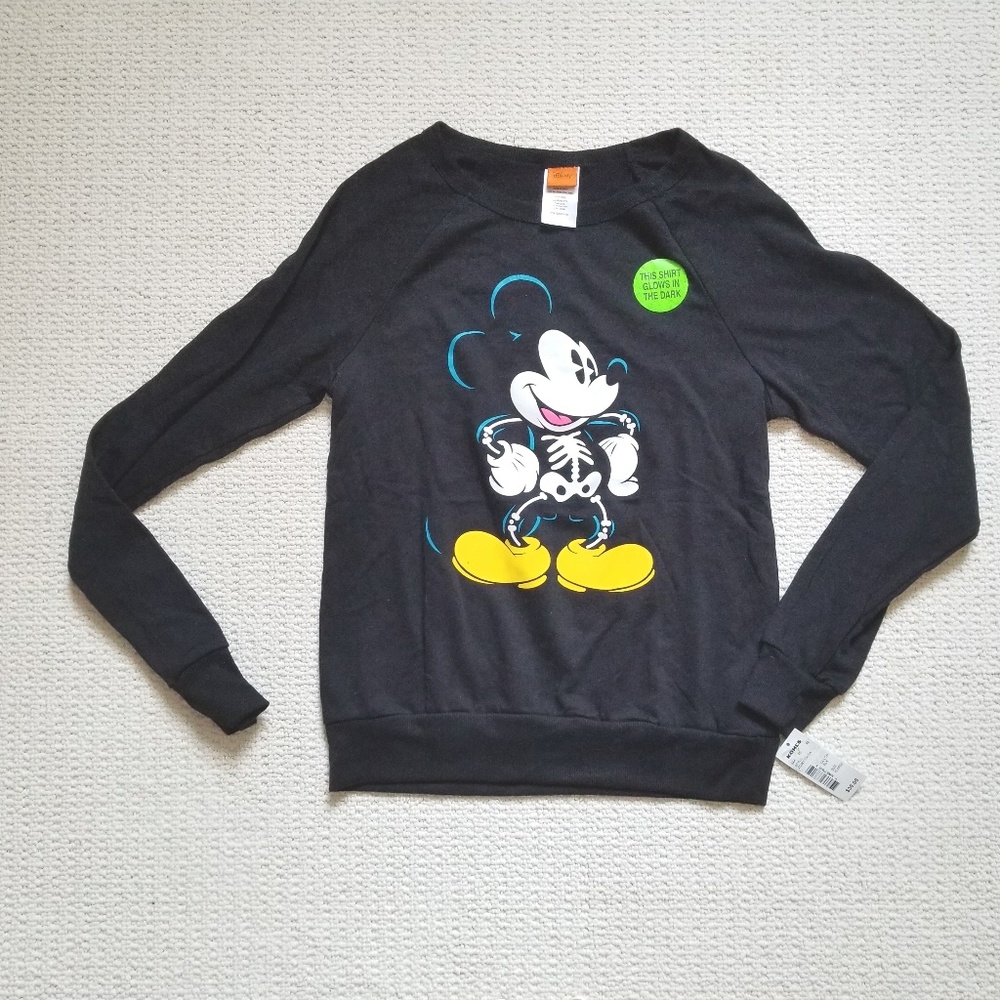 Disney Mickey Mouse glow in the dark top size XL
